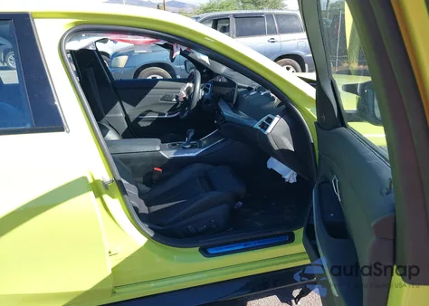 2025 BMW M3 Competition z USA, uszkodzony, nr VIN WBS23HJ01SFU61097